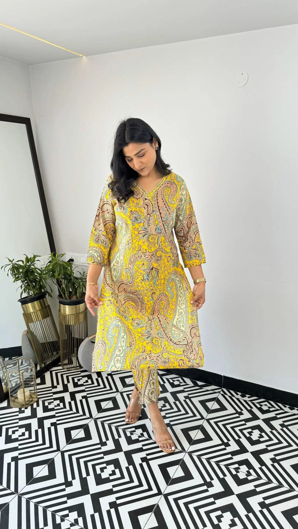 Dhruvi 456 Viscose Printed Kurti With Bottom